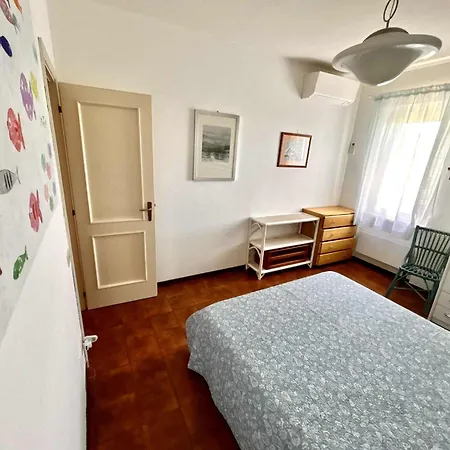 Trilocale Antonella Al Taunus Con Vista Mare Numana