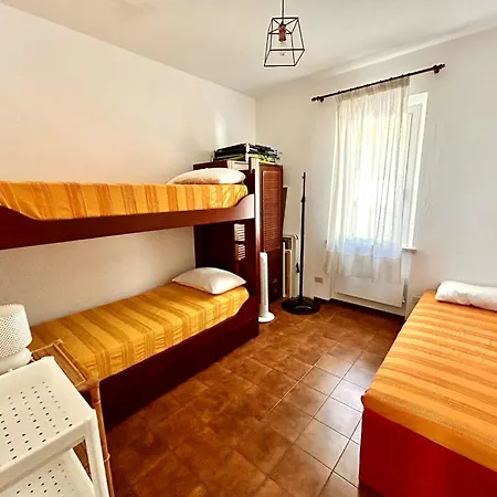 Trilocale Antonella Al Taunus Con Vista Mare